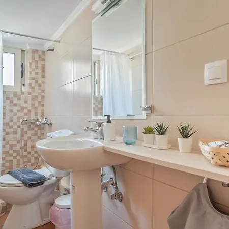Apartment Oceanida Anastasia Nikiana